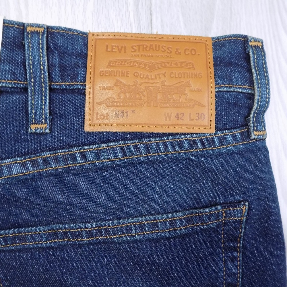 Levi's 541 Athletic Taper Jeans Mens 42x30 Dark Wash Blue Stretch NEW